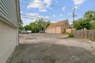 9412 S Homan Ave, Evergreen Park, IL 60805 - Photo 29