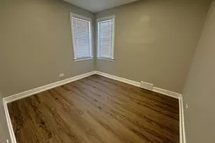 7304 W 57th Street W, Summit, IL 60501 - Photo 9