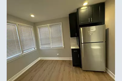 7304 W 57th Street W, Summit, IL 60501 - Photo 3