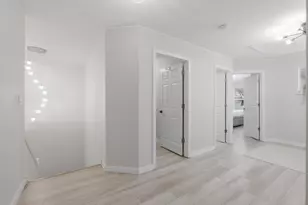 829 Linden Cir, Hoffman Estates, IL 60169 - Photo 17