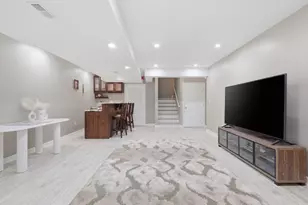 829 Linden Cir, Hoffman Estates, IL 60169 - Photo 31