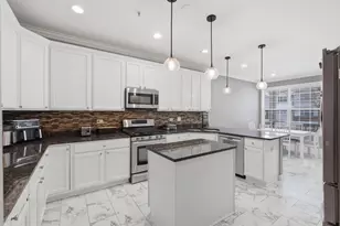 829 Linden Cir, Hoffman Estates, IL 60169 - Photo 9