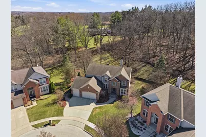 715 Blue Ridge Drive, Streamwood, IL 60107 - Photo 3