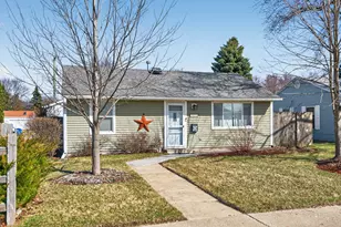 1021 E Taylor St, Dekalb, IL 60115 - Photo 1