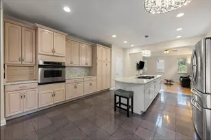 [Address not provided], Naperville, IL 60565 - Photo 11