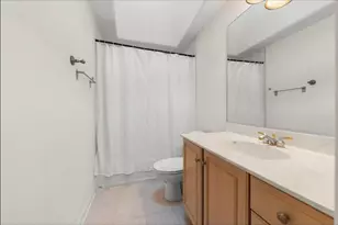 [Address not provided], Naperville, IL 60565 - Photo 27
