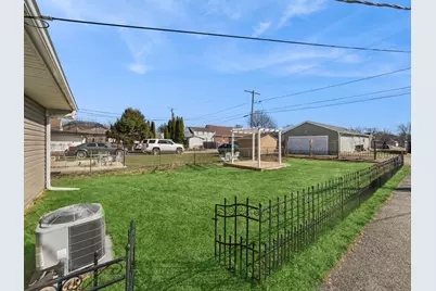 1431 Elizabeth Avenue, North Chicago, IL 60064 - Photo 23