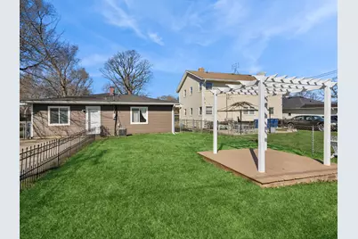 1431 Elizabeth Avenue, North Chicago, IL 60064 - Photo 25