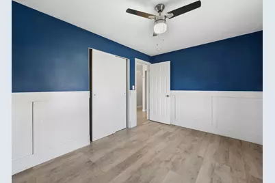 1431 Elizabeth Avenue, North Chicago, IL 60064 - Photo 9