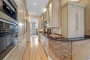 2048 Valor Ct, Glenview, IL 60026 - Photo 17