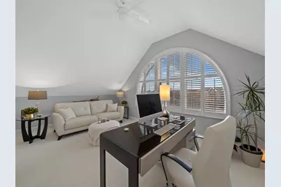 2048 Valor Court, Glenview, IL 60026 - Photo 31