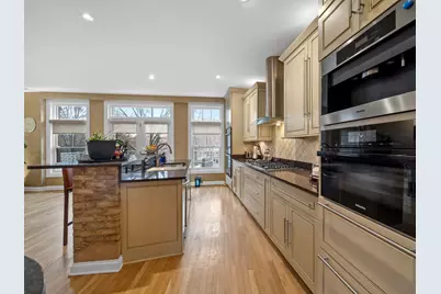 2048 Valor Court, Glenview, IL 60026 - Photo 19