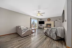 1928 Sybil Dr, Crest Hill, IL 60403 - Photo 13