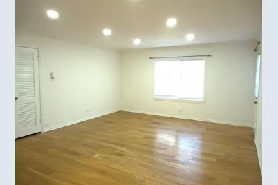 2818 Dundee Road #11A, Northbrook, IL 60062 - Photo 5