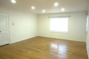 2818 Dundee Rd, Northbrook, IL 60062 - Photo 5