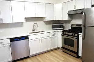 2818 Dundee Rd, Northbrook, IL 60062 - Photo 3