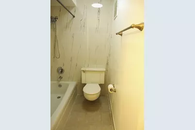 2818 Dundee Road #11A, Northbrook, IL 60062 - Photo 9