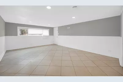 9523 S Kostner Avenue, Oak Lawn, IL 60453 - Photo 15