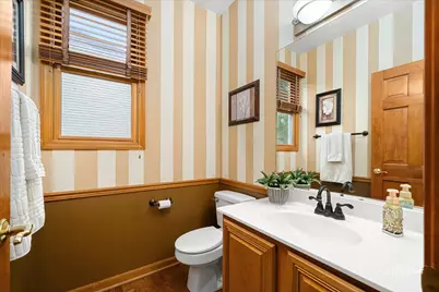 201 Violet Lane, Batavia, IL 60510 - Photo 11