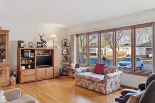 731 N Gibbons Ave, Arlington Heights, IL 60004 - Photo 5