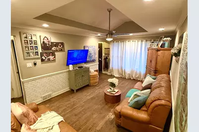 7707 S Damen Avenue, Chicago, IL 60620 - Photo 3