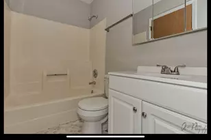 2923 Ezra Ave N, Zion, IL 60099 - Photo 11