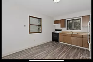 2923 Ezra Ave N, Zion, IL 60099 - Photo 7