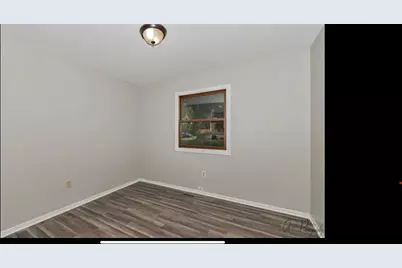 2923 Ezra Avenue N, Zion, IL 60099 - Photo 5