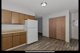 2923 Ezra Ave N, Zion, IL 60099 - Photo 9