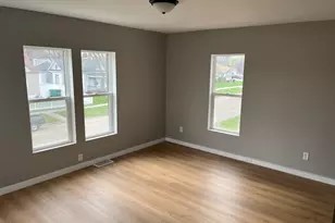 102 E Stanton St, Streator, IL 61364 - Photo 11