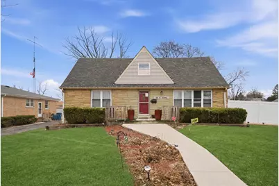 29 S Iowa Avenue, Addison, IL 60101 - Photo 1