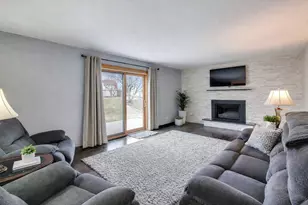 1474 Haar Ln, Elk Grove Village, IL 60007 - Photo 15