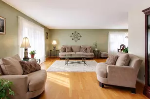 1474 Haar Ln, Elk Grove Village, IL 60007 - Photo 3