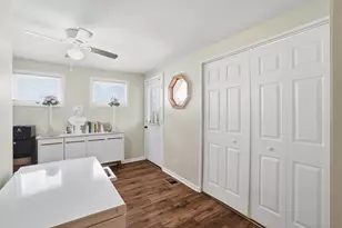 8947 S Komensky Ave, Hometown, IL 60456 - Photo 9