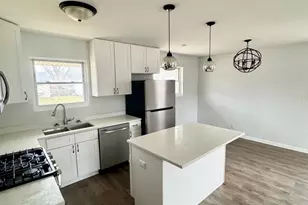 149 Vernon Dr, Bolingbrook, IL 60440 - Photo 3