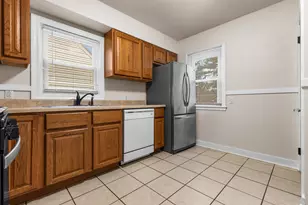 1615 Warren Rd, Rockford, IL 61108 - Photo 3