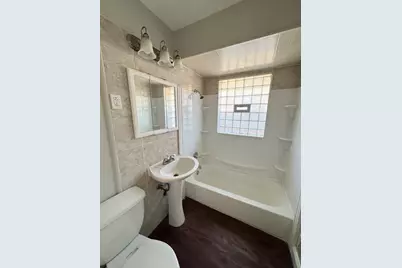 7609 Lockwood Avenue, Burbank, IL 60459 - Photo 13