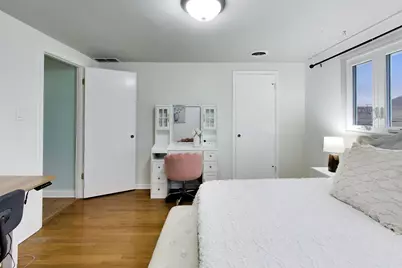 5818 N Overhill Avenue, Chicago, IL 60631 - Photo 13