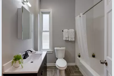 1148 W Addison Street #1, Chicago, IL 60613 - Photo 21