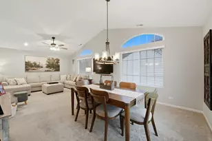 1824 Maplewood Ct, Grayslake, IL 60030 - Photo 7