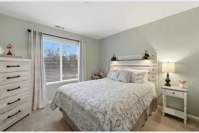 1824 Maplewood Court, Grayslake, IL 60030 - Photo 17