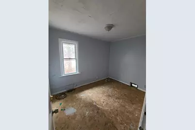 2122 Honore Avenue, North Chicago, IL 60064 - Photo 9