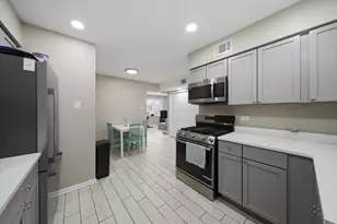 3172 W Meadow Ln Dr, Merrionette Park, IL 60803 - Photo 9