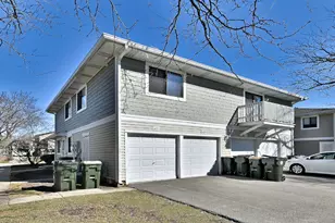 1439 Sutter Dr, Hanover Park, IL 60133 - Photo 3