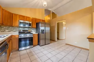 3314 Willow Ln, Markham, IL 60428 - Photo 5