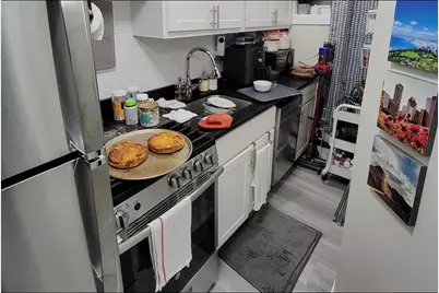 648 W Roscoe Street #NGD, Chicago, IL 60657 - Photo 5