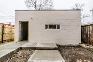 1544 S Sawyer Ave, Chicago, IL 60623 - Photo 31