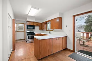 750 Bishop Ct, Bradley, IL 60915 - Photo 7