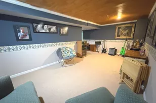 2038 College Green Dr, Elgin, IL 60123 - Photo 21