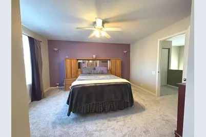 2038 College Green Drive, Elgin, IL 60123 - Photo 11